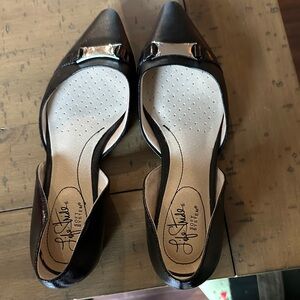 Life Stride Black and Silver Flats